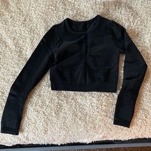 Fabletics cut-out long sleeve crop